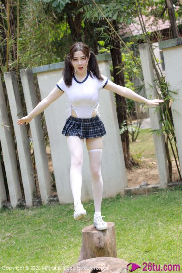 老人船上弄雨婷第20集
